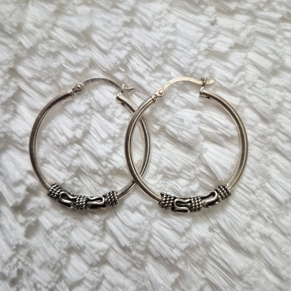 Vintage Sterling Silver Bali Hoop Earrings